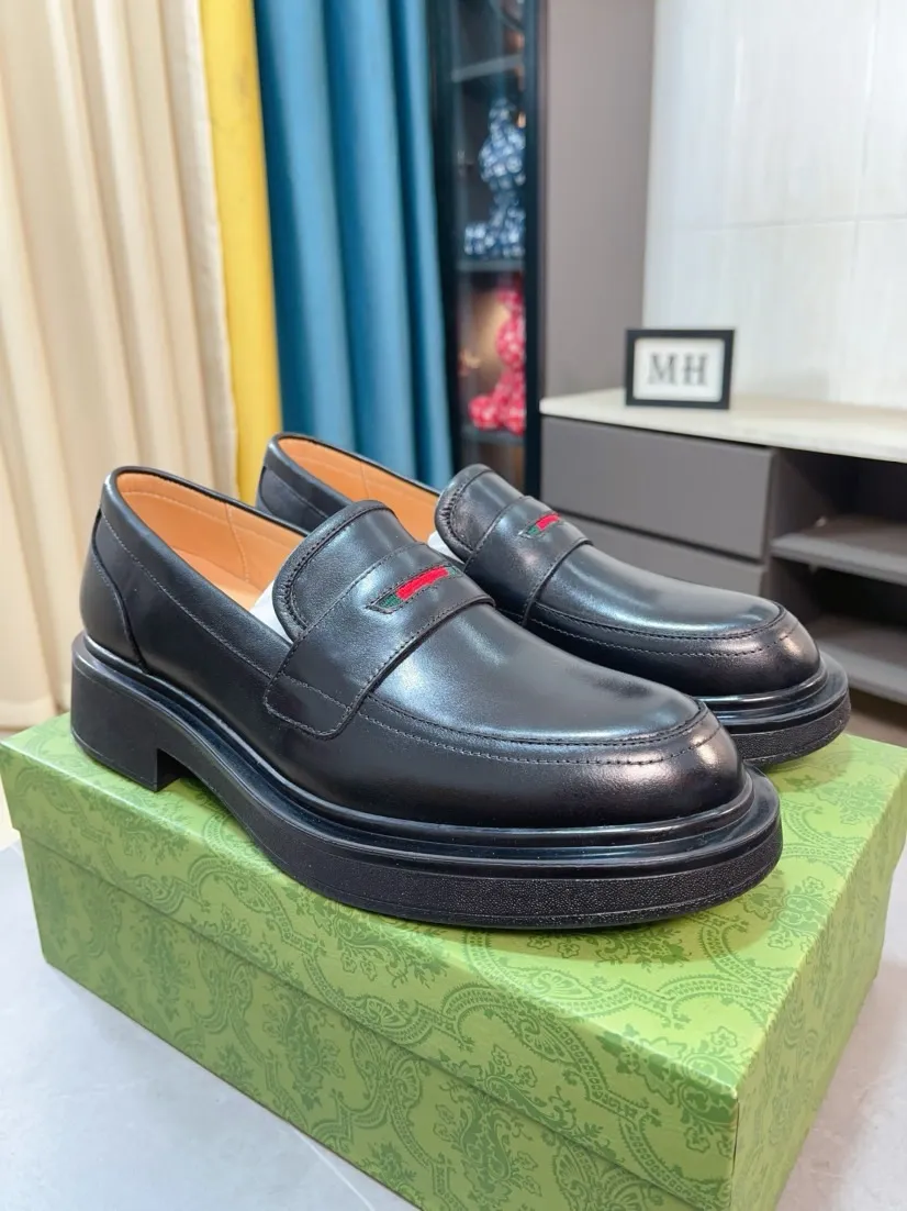 Men's shoes 💰500🌹🌹【GUCCI】The most popular classic Gucci leather shoes. Synchronized with the official website, the upper is made of Italian first-layer cowhide ➕cowhide lining, with unique brand and unique craftsmanship. Highlighting the hot style of the new year. Stop hesitating, stop wandering, get it now. Number: 38--44